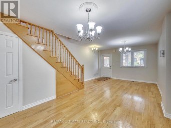 UPPER - 19 GLENORA AVENUE Toronto (Oakwood Village) Ontario photo 4