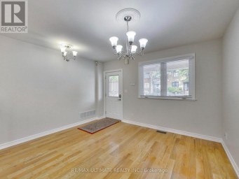 UPPER - 19 GLENORA AVENUE Toronto (Oakwood Village) Ontario photo 7