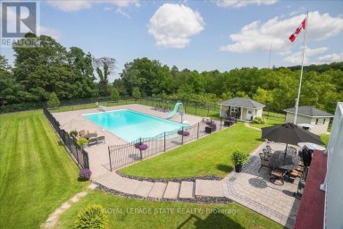 10 AZALEA COURT Hamilton (Stoney Creek Mountain) Ontario photo 2