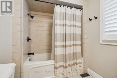 10 AZALEA COURT Hamilton (Stoney Creek Mountain) Ontario photo 26