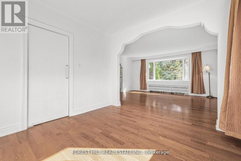 18 IRVINGTON CRESCENT, Toronto (Willowdale East), Ontario, M2N2Z1