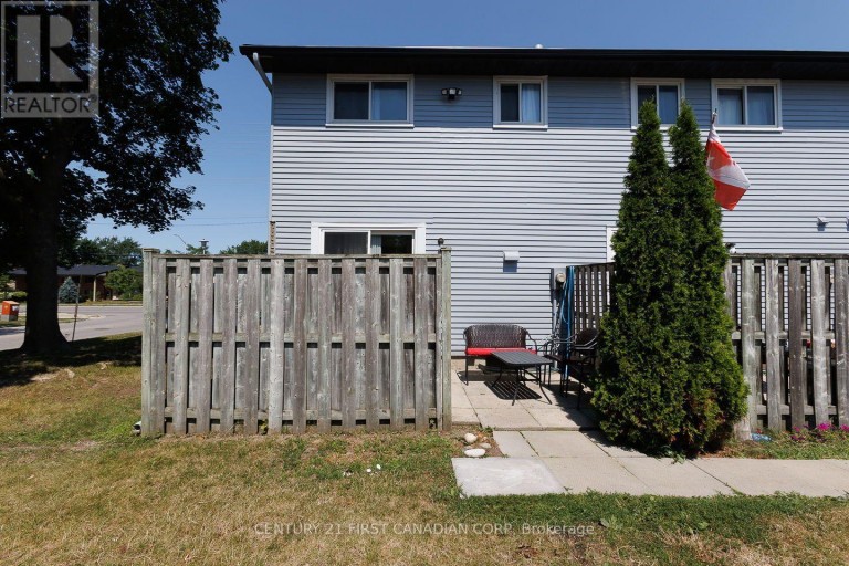 122 - 70 FIDDLERS GREEN ROAD, London North (North P), Ontario, N6H4R4