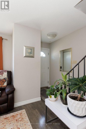 122 - 70 FIDDLERS GREEN ROAD, London North (North P), Ontario, N6H4R4