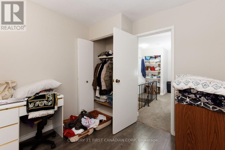 122 - 70 FIDDLERS GREEN ROAD, London North (North P), Ontario, N6H4R4