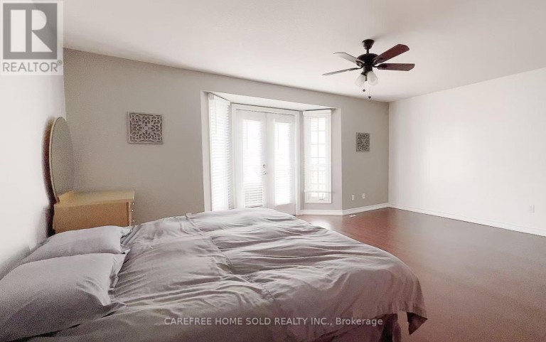 8 - 151 TOWNSGATE DRIVE, Vaughan (Crestwood-Springfarm-Yorkhill), Ontario, L4J8J7