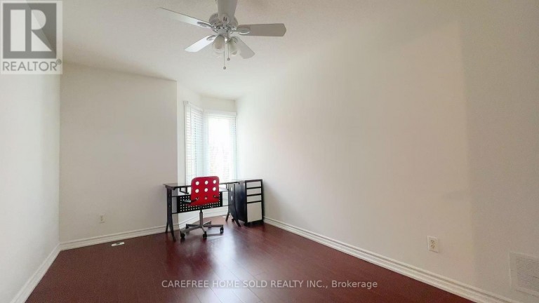 8 - 151 TOWNSGATE DRIVE, Vaughan (Crestwood-Springfarm-Yorkhill), Ontario, L4J8J7