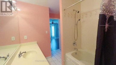 8 - 151 TOWNSGATE DRIVE Vaughan (Crestwood-Springfarm-Yorkhill) Ontario photo 15