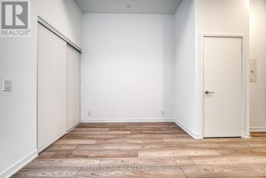 705 - 285 DUFFERIN STREET Toronto (South Parkdale) Ontario photo 10