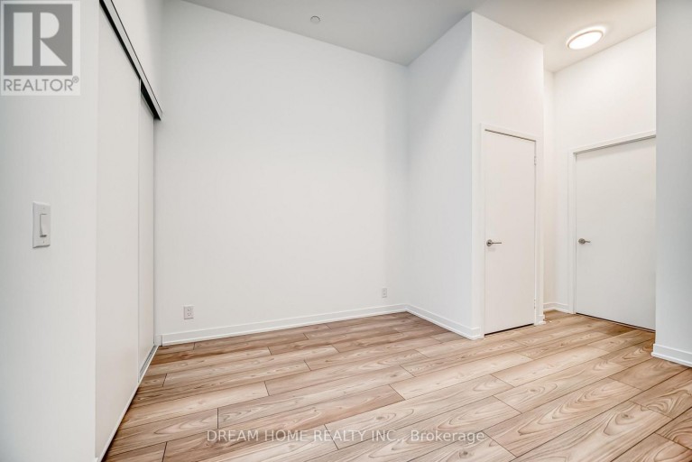 705 - 285 DUFFERIN STREET, Toronto (South Parkdale), Ontario, M6K0J2