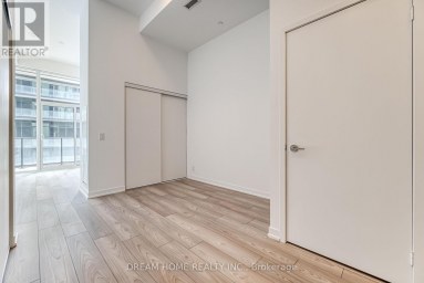 705 - 285 DUFFERIN STREET Toronto (South Parkdale) Ontario photo 5