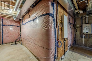 760 BANYAN LANE London North (North E) Ontario photo 33
