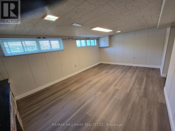 211 NORFOLK AVENUE Richmond Hill (Harding) Ontario photo 3