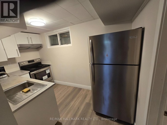 211 NORFOLK AVENUE, Richmond Hill (Harding), Ontario, L4S0B2