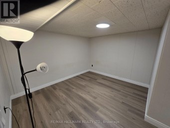 211 NORFOLK AVENUE Richmond Hill (Harding) Ontario photo 6