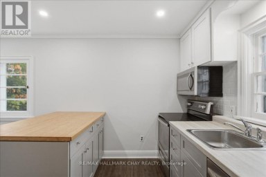 2 - 15 PARKSIDE DRIVE Barrie (Queen's Park) Ontario photo 11