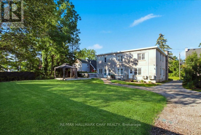 2 - 15 PARKSIDE DRIVE, Barrie (Queen's Park), Ontario, L4N1W7
