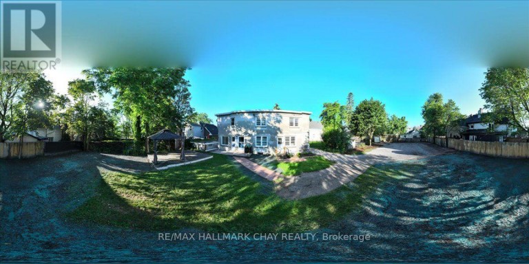 2 - 15 PARKSIDE DRIVE, Barrie (Queen's Park), Ontario, L4N1W7
