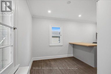 2 - 15 PARKSIDE DRIVE Barrie (Queen's Park) Ontario photo 7