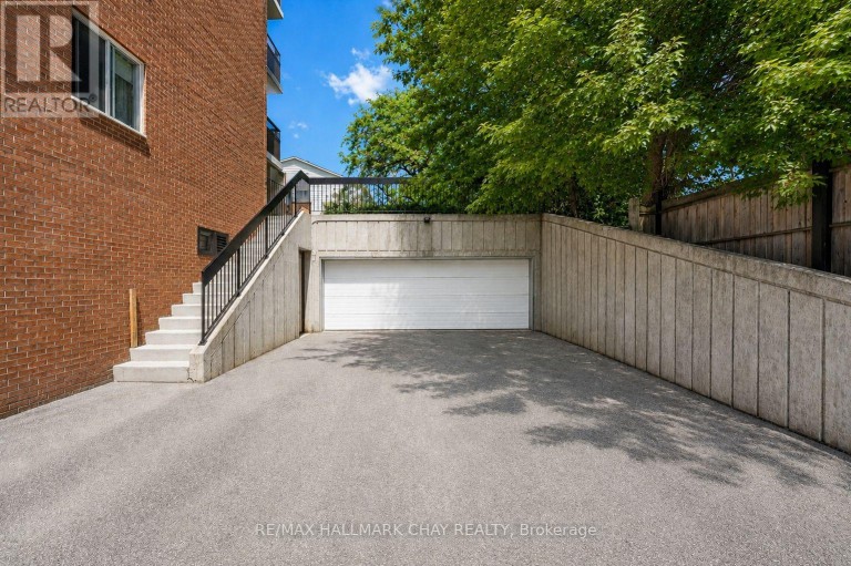 306 - 414 BLAKE STREET, Barrie (Codrington), Ontario, L4M5J7