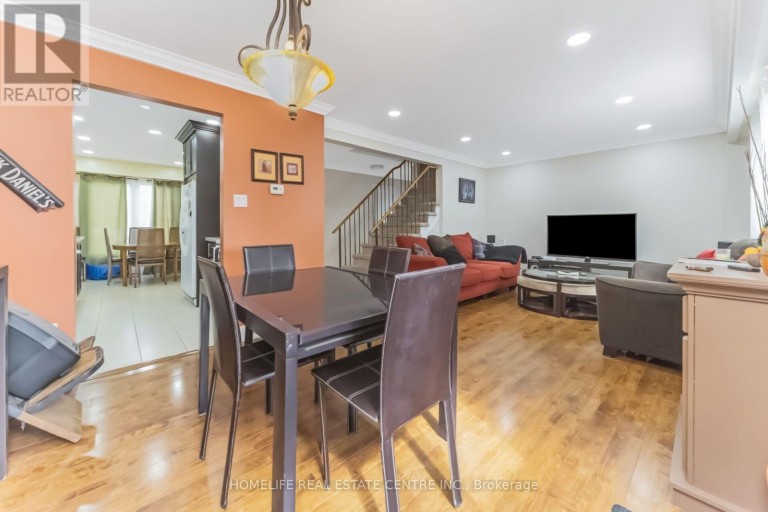 17 ASHFORD COURT, Brampton (Brampton North), Ontario, L6V3E2