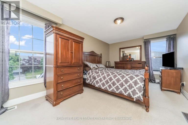 17 ASHFORD COURT, Brampton (Brampton North), Ontario, L6V3E2