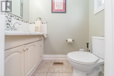 17 ASHFORD COURT Brampton (Brampton North) Ontario photo 34
