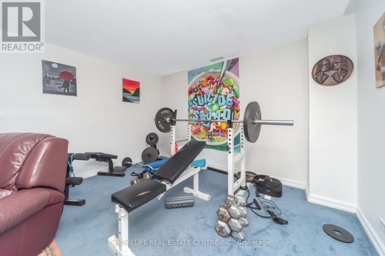 17 ASHFORD COURT, Brampton (Brampton North), Ontario, L6V3E2
