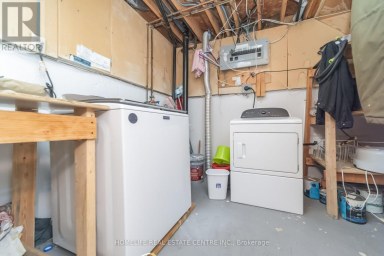 17 ASHFORD COURT Brampton (Brampton North) Ontario photo 42