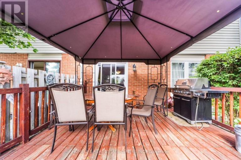 17 ASHFORD COURT, Brampton (Brampton North), Ontario, L6V3E2