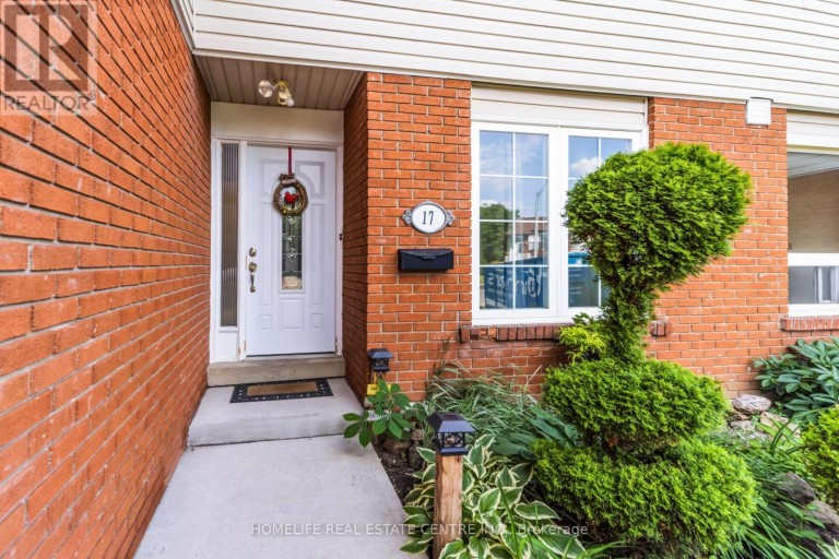 17 ASHFORD COURT, Brampton (Brampton North), Ontario, L6V3E2