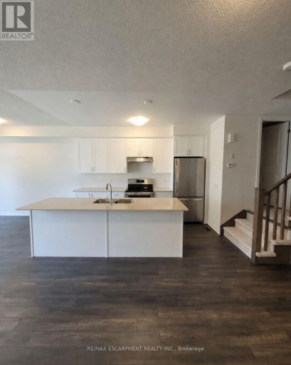 913 - 585 COLBORNE STREET E, Brantford, Ontario, N3S0K4