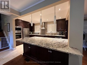 290 GRETEL DRIVE Richmond Hill (Mill Pond) Ontario photo 2