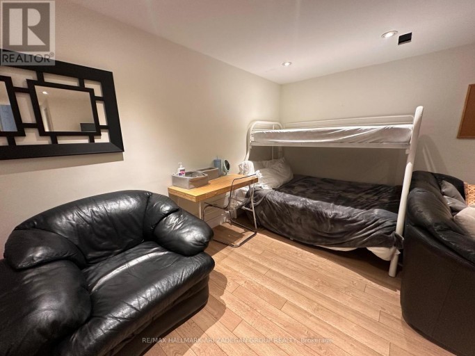 290 GRETEL DRIVE, Richmond Hill (Mill Pond), Ontario, L4C4V1