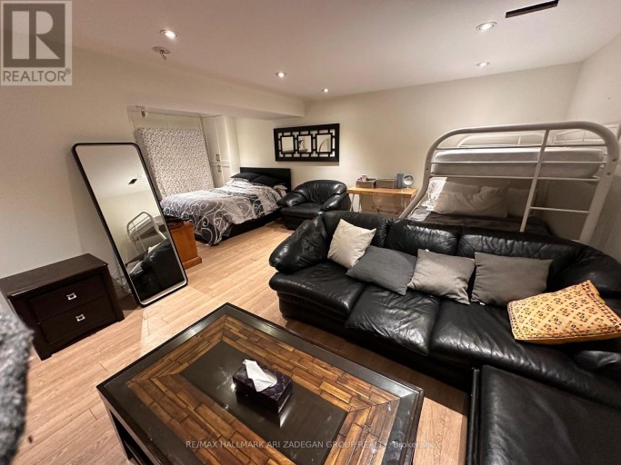 290 GRETEL DRIVE, Richmond Hill (Mill Pond), Ontario, L4C4V1
