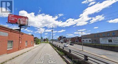 200 - 1214 LAWRENCE AVENUE W Toronto (Yorkdale-Glen Park) Ontario photo 1