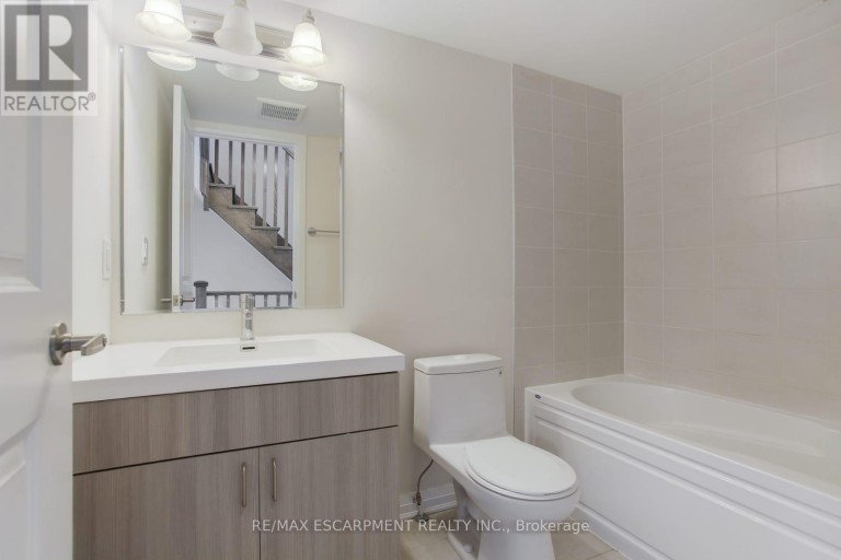 2 - 130 FREDERICK TISDALE DRIVE, Toronto (Downsview-Roding-CFB), Ontario, M3K0A5