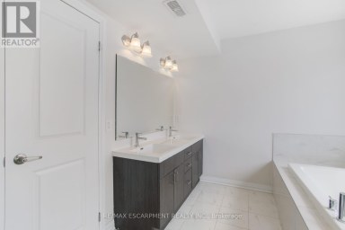 2 - 130 FREDERICK TISDALE DRIVE Toronto (Downsview-Roding-CFB) Ontario photo 18