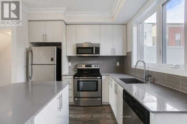 2 - 130 FREDERICK TISDALE DRIVE Toronto (Downsview-Roding-CFB) Ontario photo 6