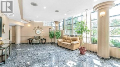 1601 - 25 TRAILWOOD DRIVE Mississauga (Hurontario) Ontario photo 4