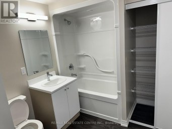 243 - 50 HERRICK AVENUE St. Catharines (Oakdale) Ontario photo 9