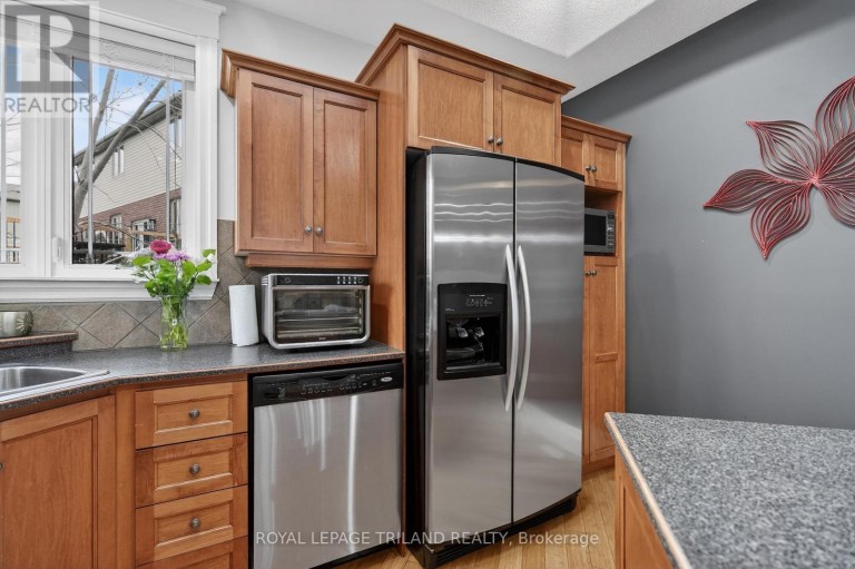 24 EARLSCOURT TERRACE, Middlesex Centre (Kilworth), Ontario, N0L1R0