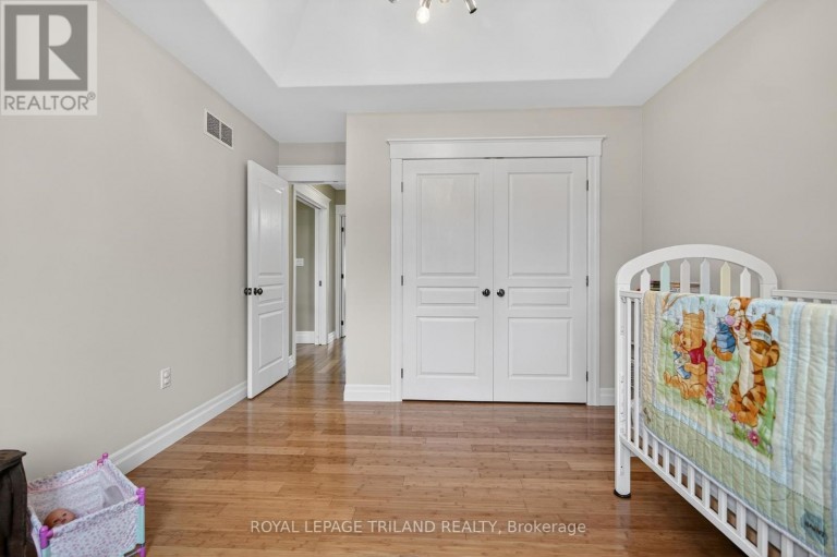 24 EARLSCOURT TERRACE, Middlesex Centre (Kilworth), Ontario, N0L1R0