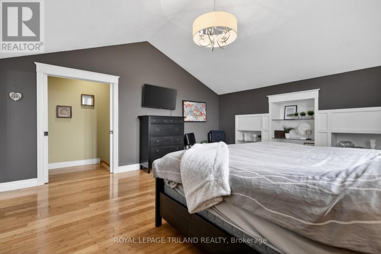 24 EARLSCOURT TERRACE, Middlesex Centre (Kilworth), Ontario, N0L1R0