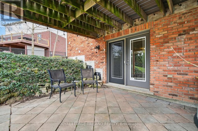 24 EARLSCOURT TERRACE, Middlesex Centre (Kilworth), Ontario, N0L1R0
