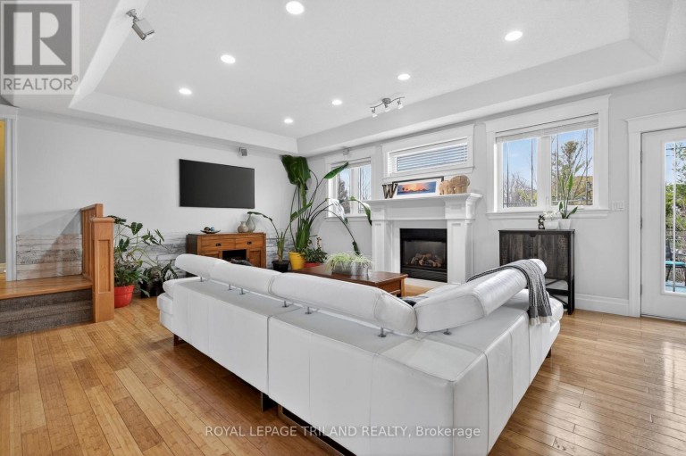 24 EARLSCOURT TERRACE, Middlesex Centre (Kilworth), Ontario, N0L1R0