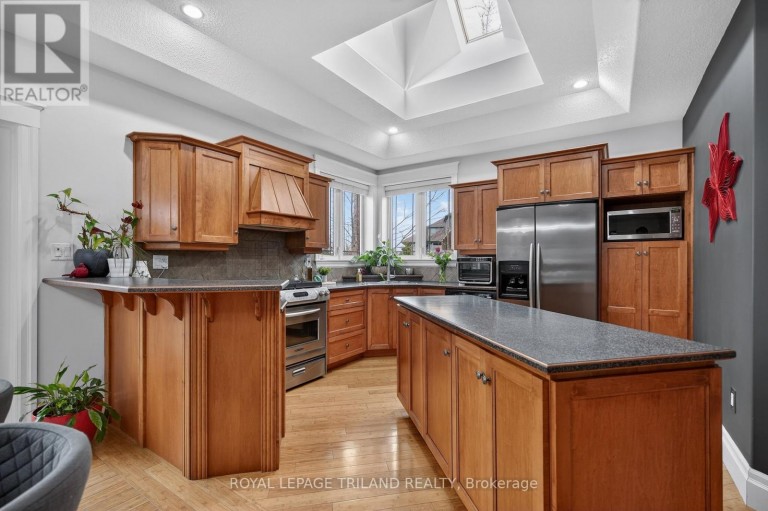 24 EARLSCOURT TERRACE, Middlesex Centre (Kilworth), Ontario, N0L1R0
