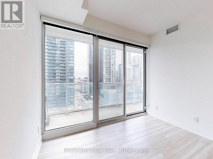 1209 - 17 BATHURST STREET, Toronto (Waterfront Communities), Ontario, M5V0N1