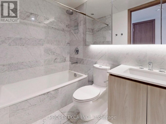 1209 - 17 BATHURST STREET, Toronto (Waterfront Communities), Ontario, M5V0N1