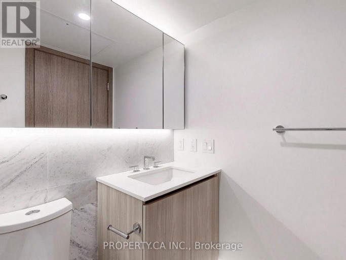 1209 - 17 BATHURST STREET, Toronto (Waterfront Communities), Ontario, M5V0N1