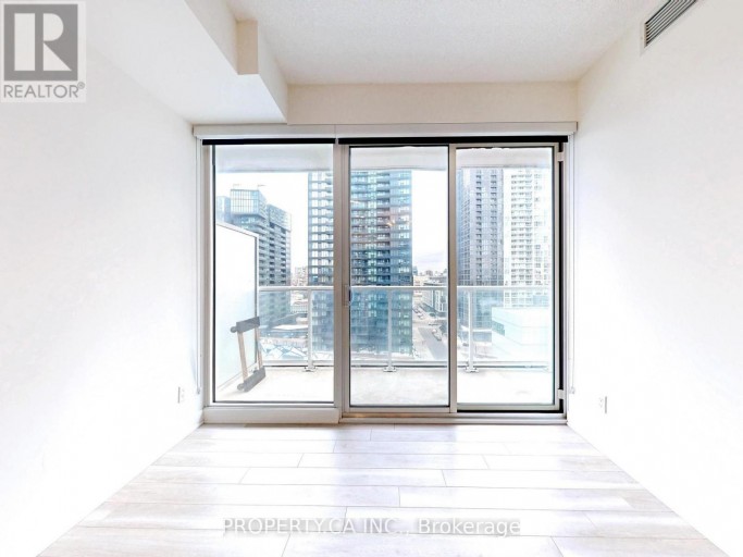 1209 - 17 BATHURST STREET, Toronto (Waterfront Communities), Ontario, M5V0N1